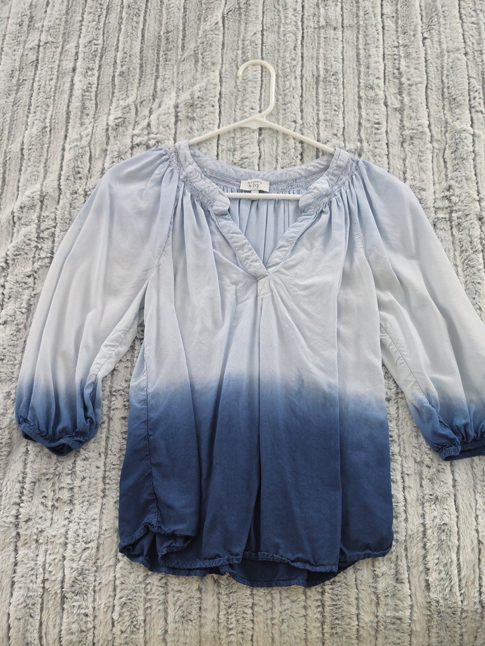 crown & ivy Light Blue to Navy Ombre Peasant Tunic